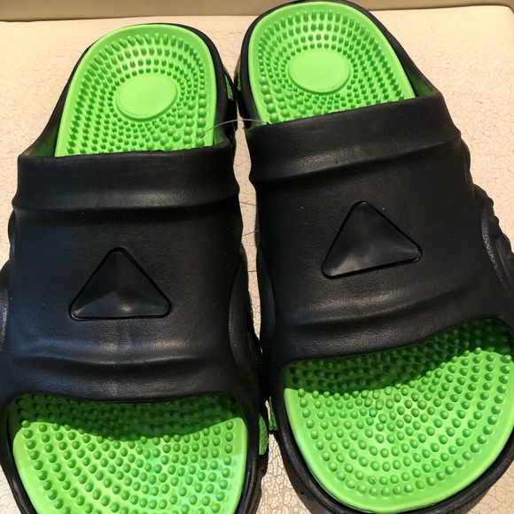 COPY - Accupressure / foot massage slippers unisex - Picture 4 of 8